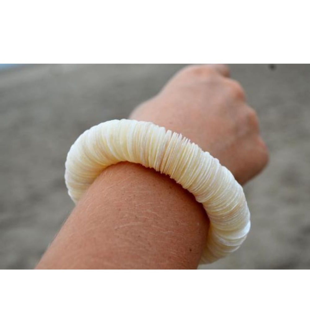 Sea shell bracelet